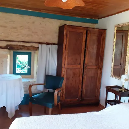 D'hotes Le Roussel Bed & Breakfast *