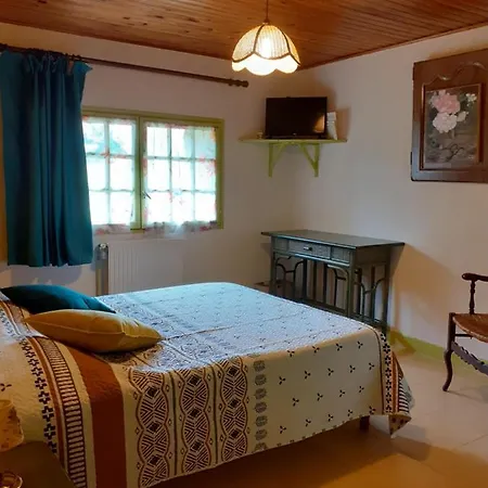 D'hotes Le Roussel فندق مبيت وإفطار 3*