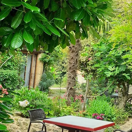 D'hotes Le Roussel 3*