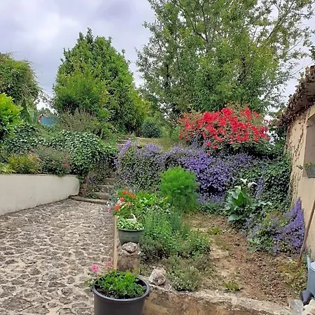 D'hotes Le Roussel לינה וארוחת בוקר Le Buisson-de-Cadouin