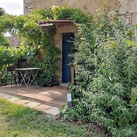 לינה וארוחת בוקר D'hotes Le Roussel Le Buisson-de-Cadouin