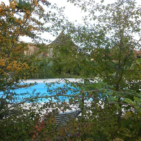 D'hotes Le Roussel فندق مبيت وإفطار 3*