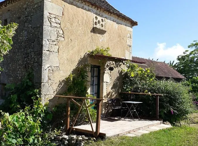 D'hotes Le Roussel Alojamento de Acomodação e Pequeno-almoço Le Buisson-de-Cadouin