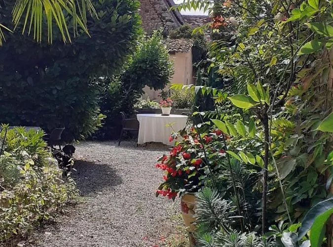 D'hotes Le Roussel 3*